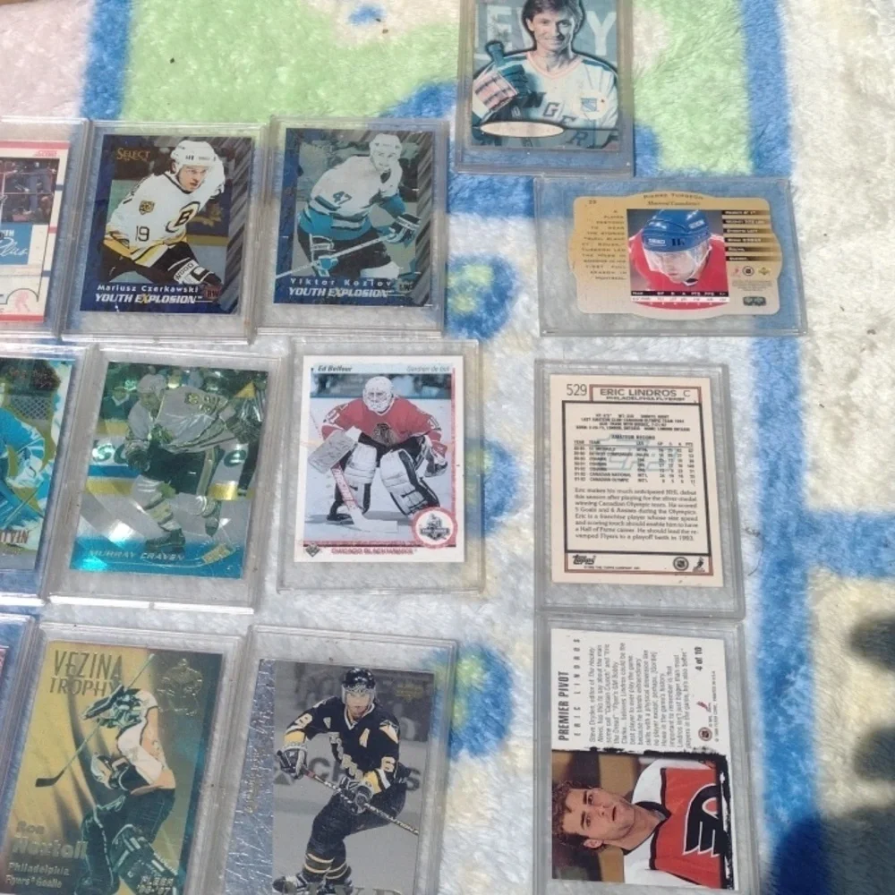Hockey Cards Lot